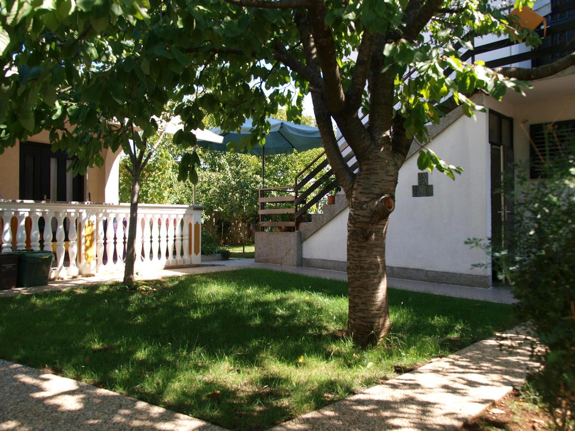 Apartments Nevenka Krk Town Chambre photo