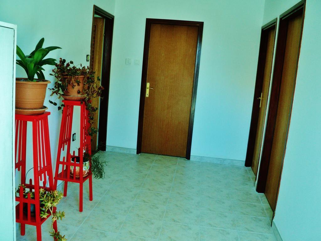 Apartments Nevenka Krk Town Extérieur photo