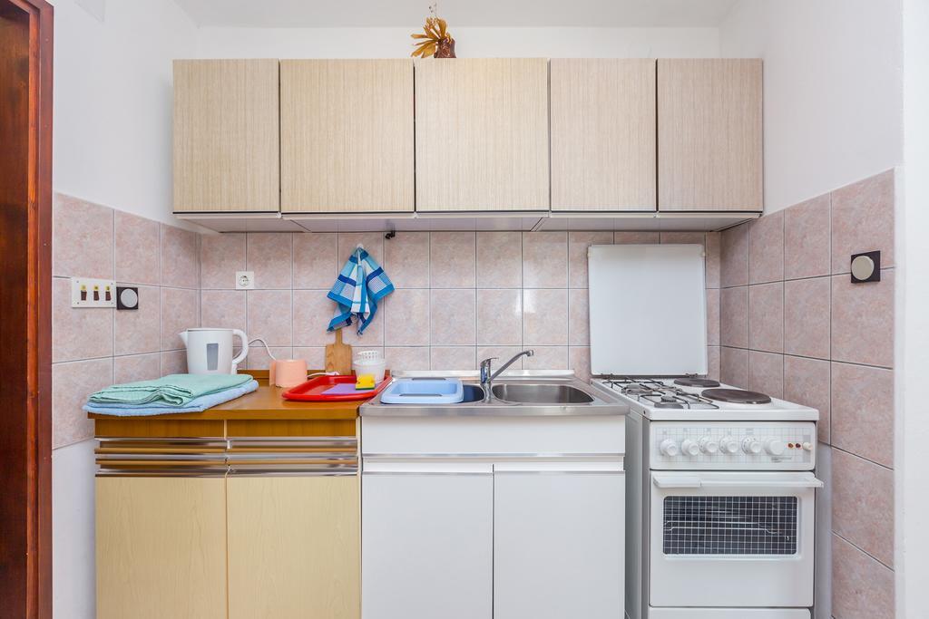 Apartments Nevenka Krk Town Extérieur photo